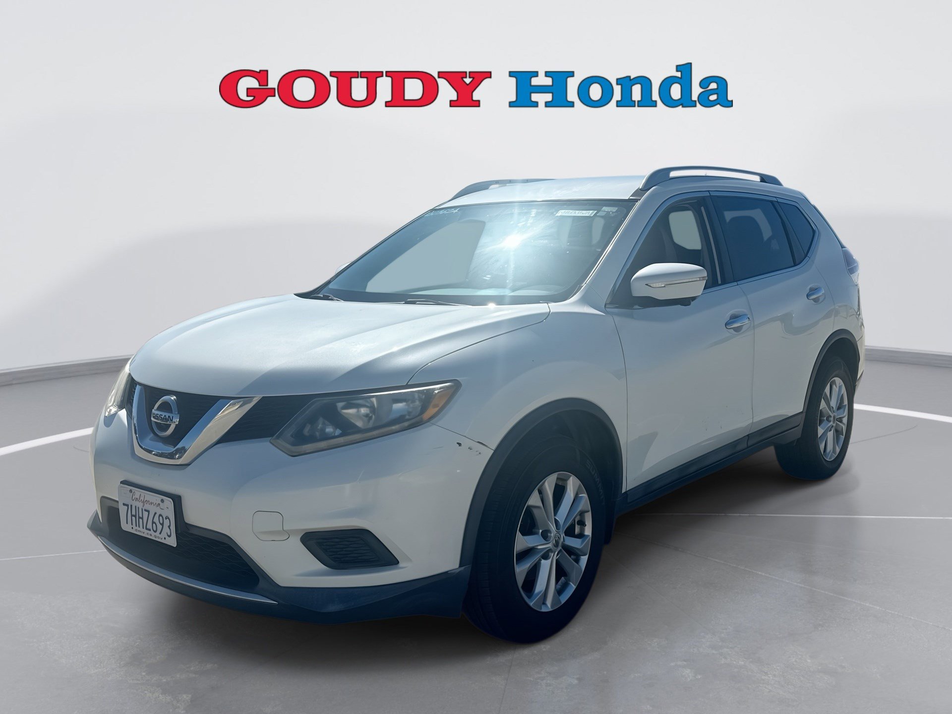 Used 2015 Nissan Rogue SV w/ SV Premium Package