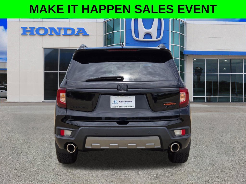 Used 2024 Honda Passport TrailSport image 4