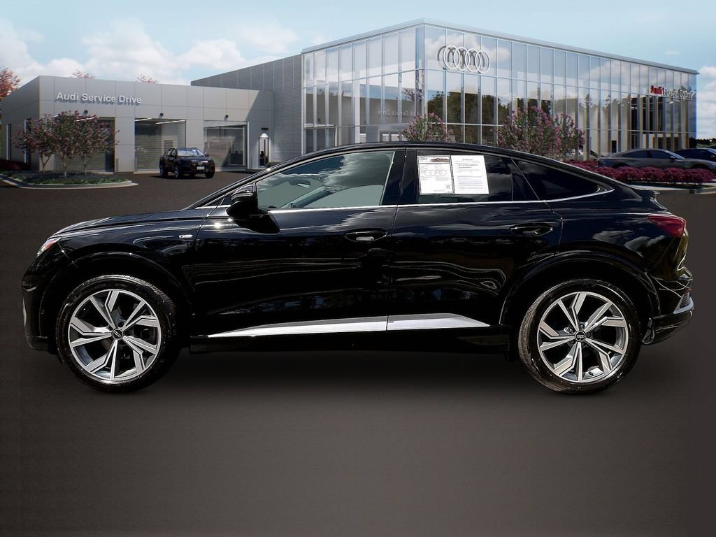 Used 2024 Audi Q4 e-tron Premium Plus w/ Premium Plus AWD/4WD image 4