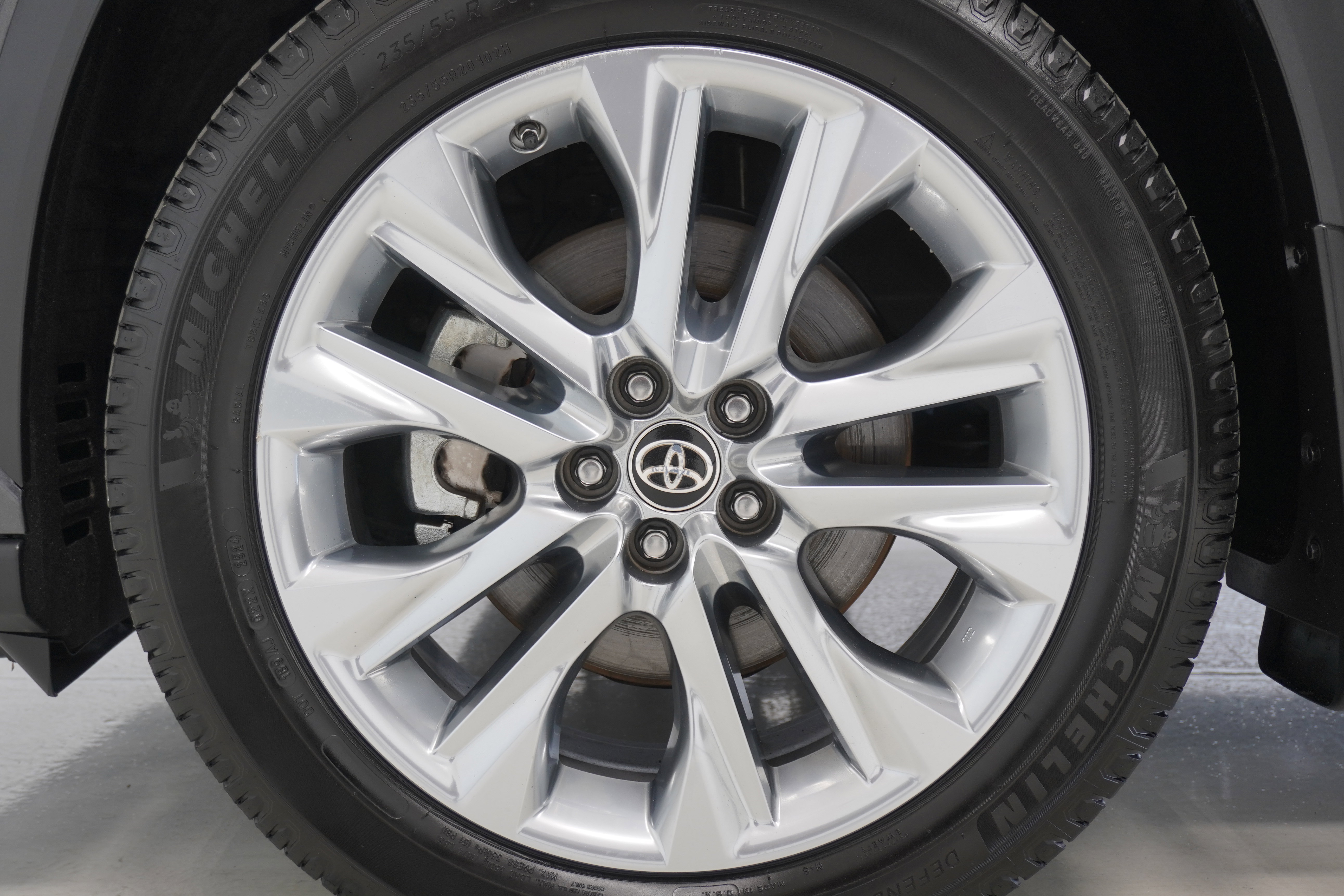 Used 2022 Toyota Highlander Limited image 32