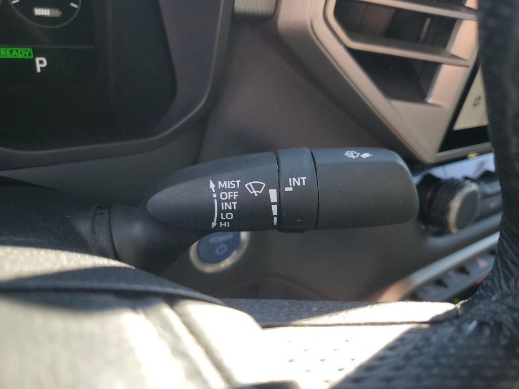 Used 2024 Toyota Tundra Limited image 36