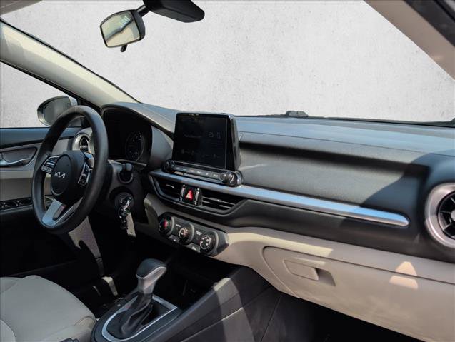Used 2022 Kia Forte LXS FWD image 25