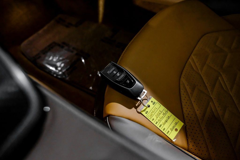 Used 2025 Aston Martin Vanquish RWD image 48