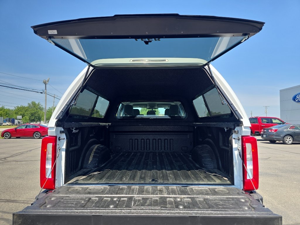 Used 2025 Ford F250 XL AWD/4WD image 11