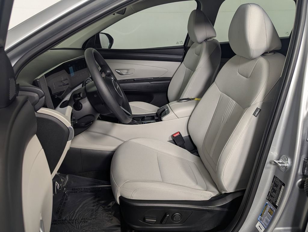 Used 2025 Hyundai Tucson SEL image 14