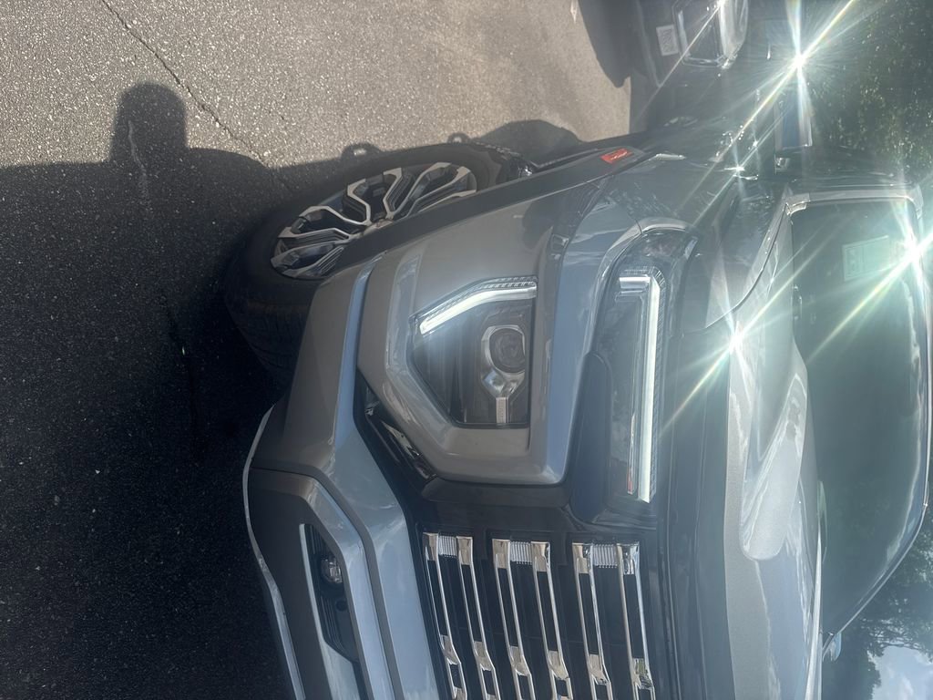 Used 2023 GMC Canyon Denali image 39