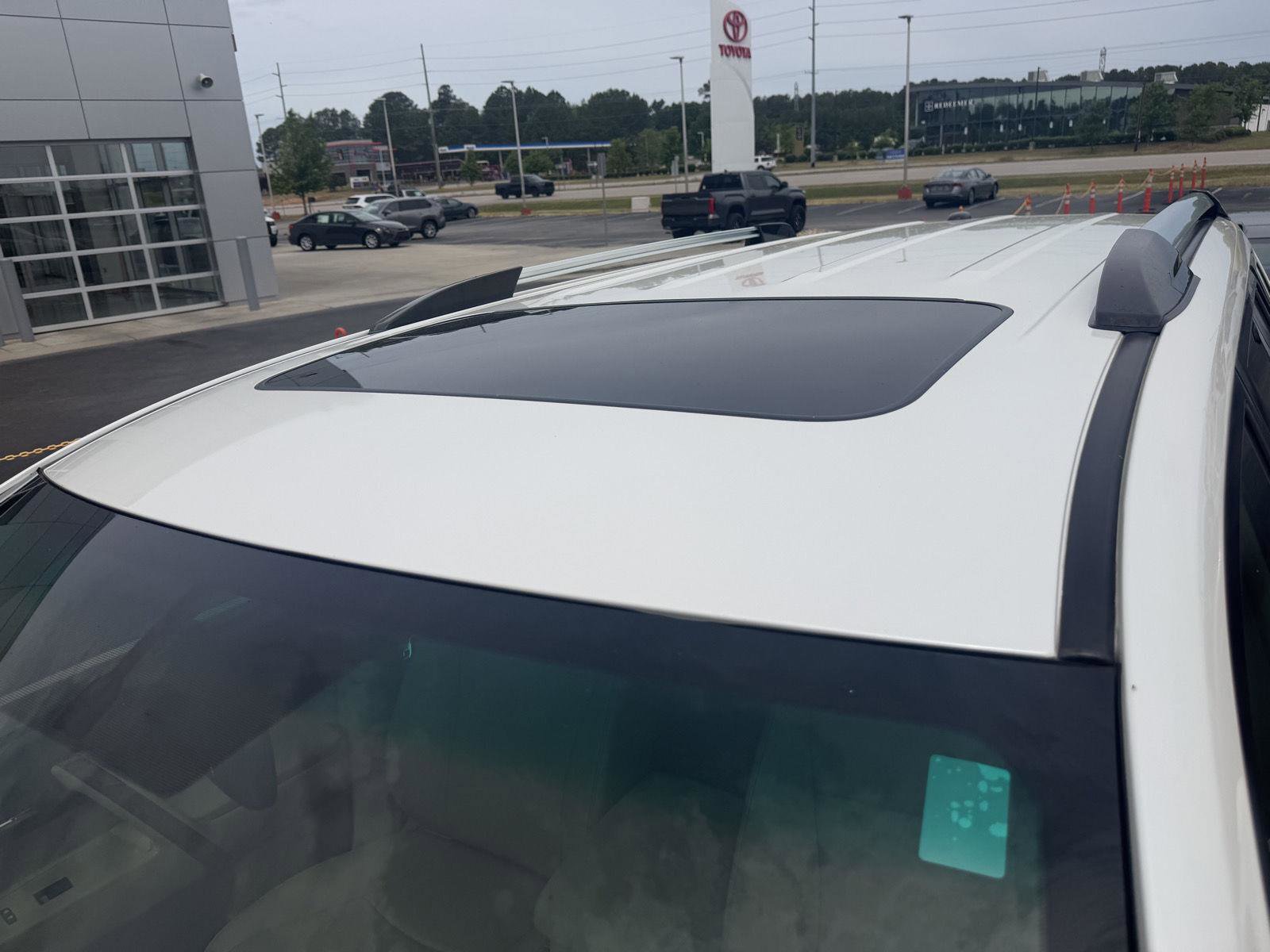 Used 2013 Toyota Highlander Limited FWD image 8