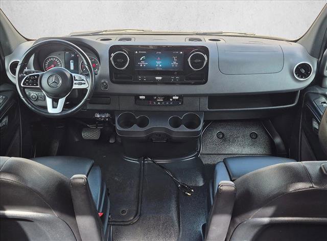 Used 2022 Mercedes-Benz Sprinter 2500 image 15