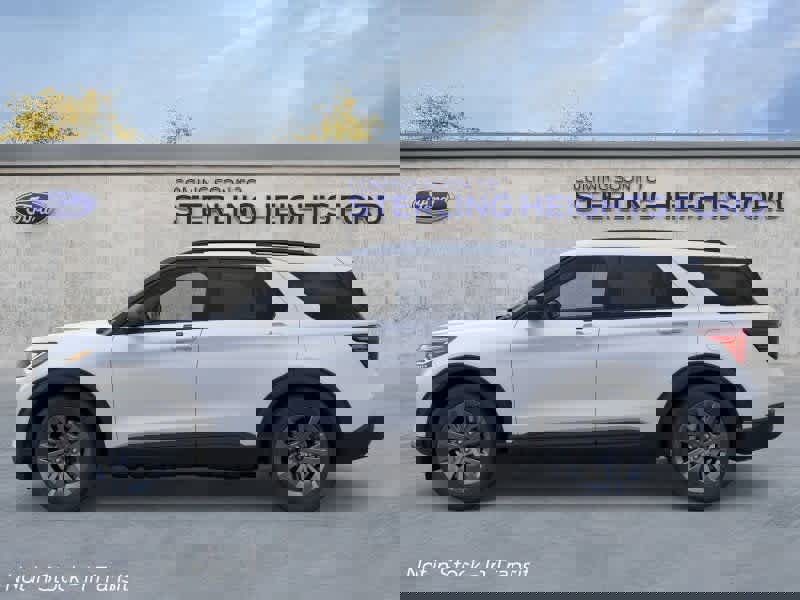 New 2026 Ford Explorer Active w/ Active Comfort Package image 3