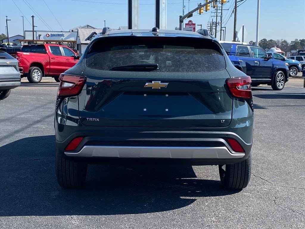 New 2026 Chevrolet Trax LT w/ Driver Confidence Package image 4