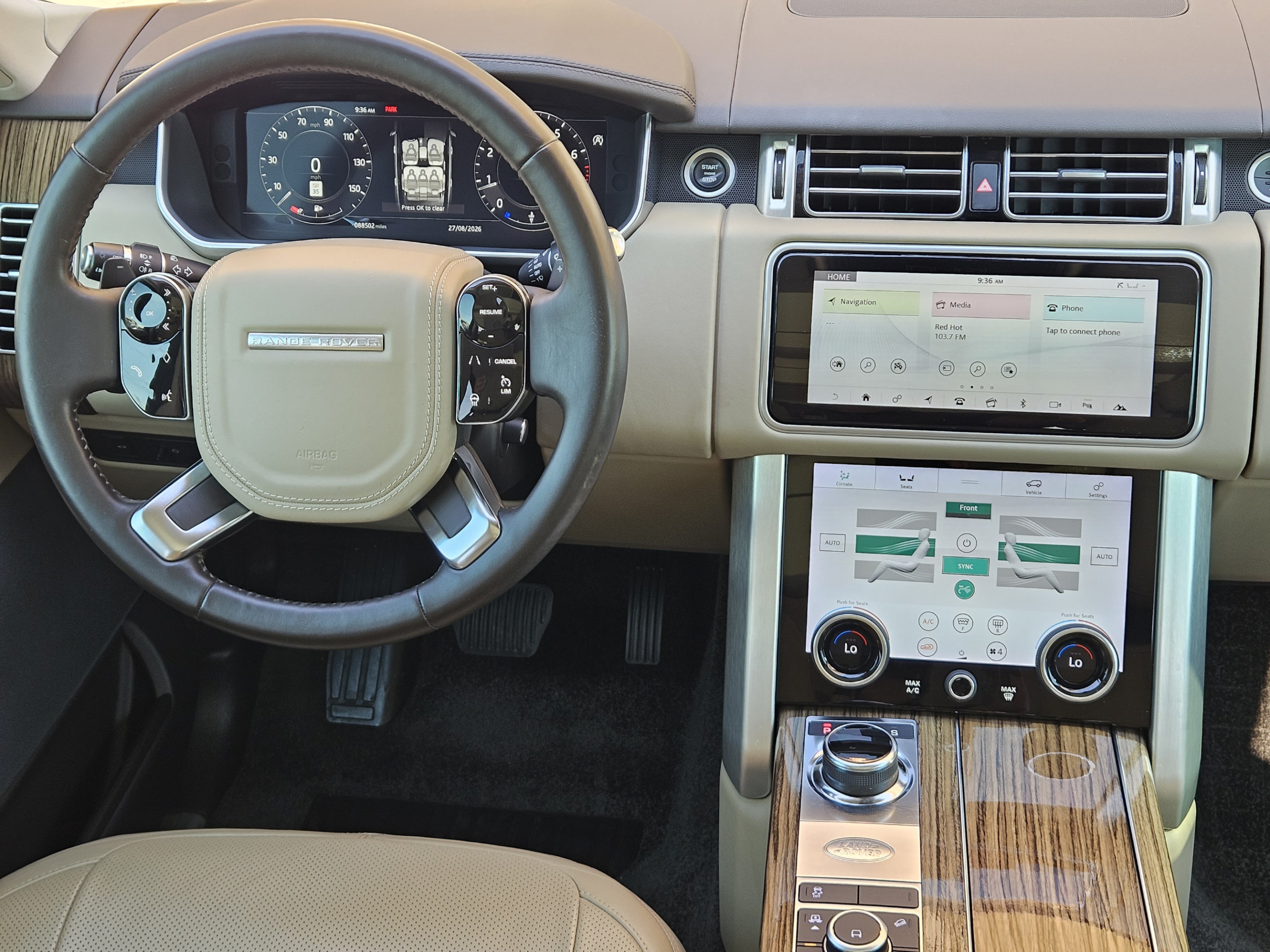 Used 2018 Land Rover Range Rover HSE AWD/4WD image 28