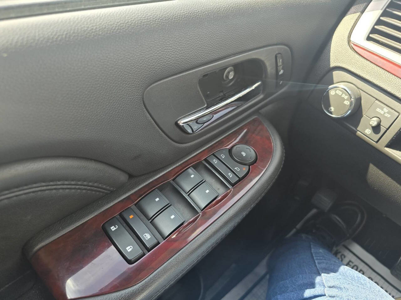 Used 2008 Cadillac Escalade EXT image 44