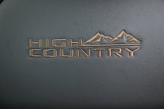 Used 2026 Chevrolet Silverado 2500 High Country w/ Technology Package AWD/4WD image 37