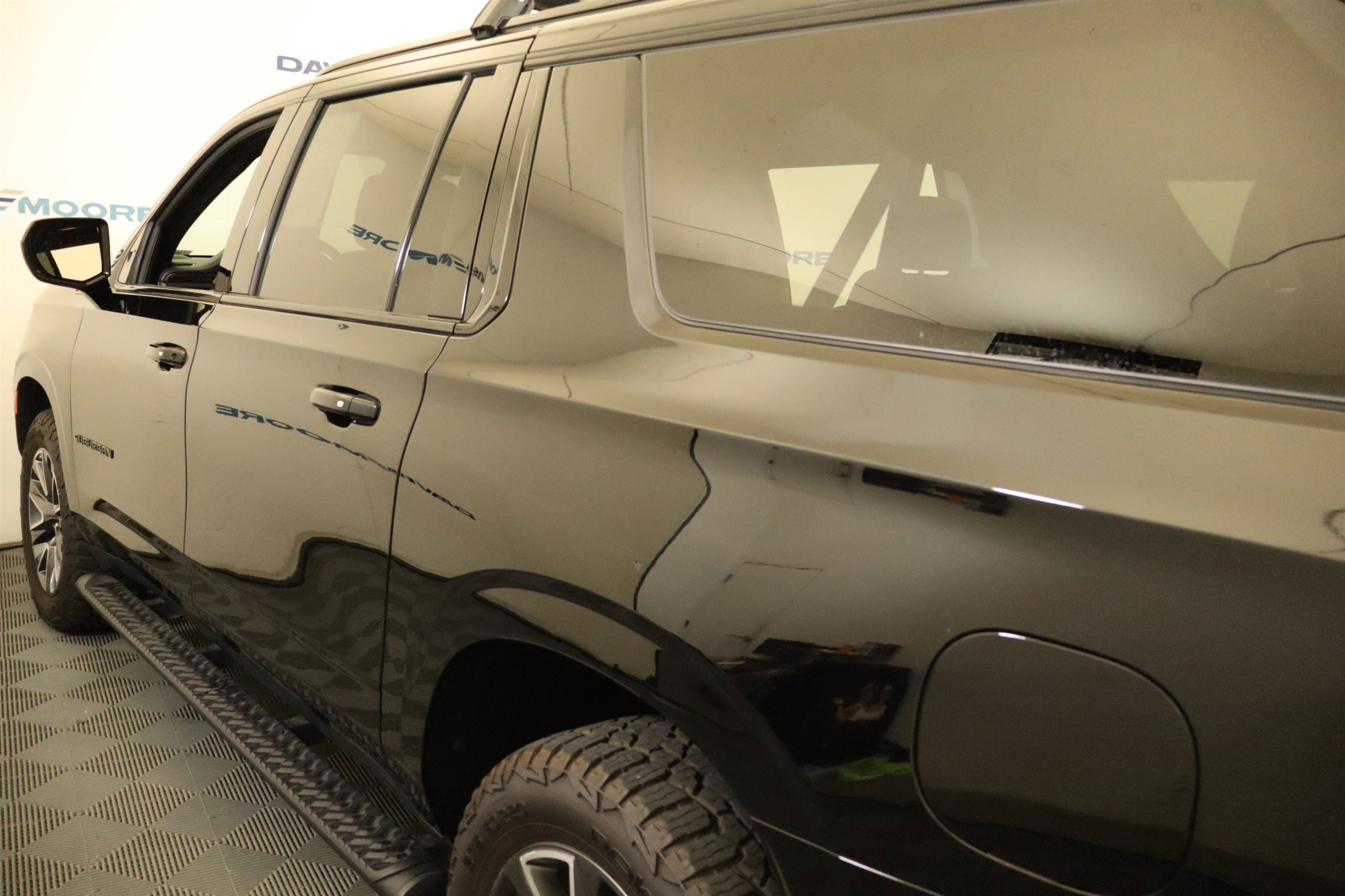 Used 2024 Chevrolet Suburban Z71 AWD/4WD image 11