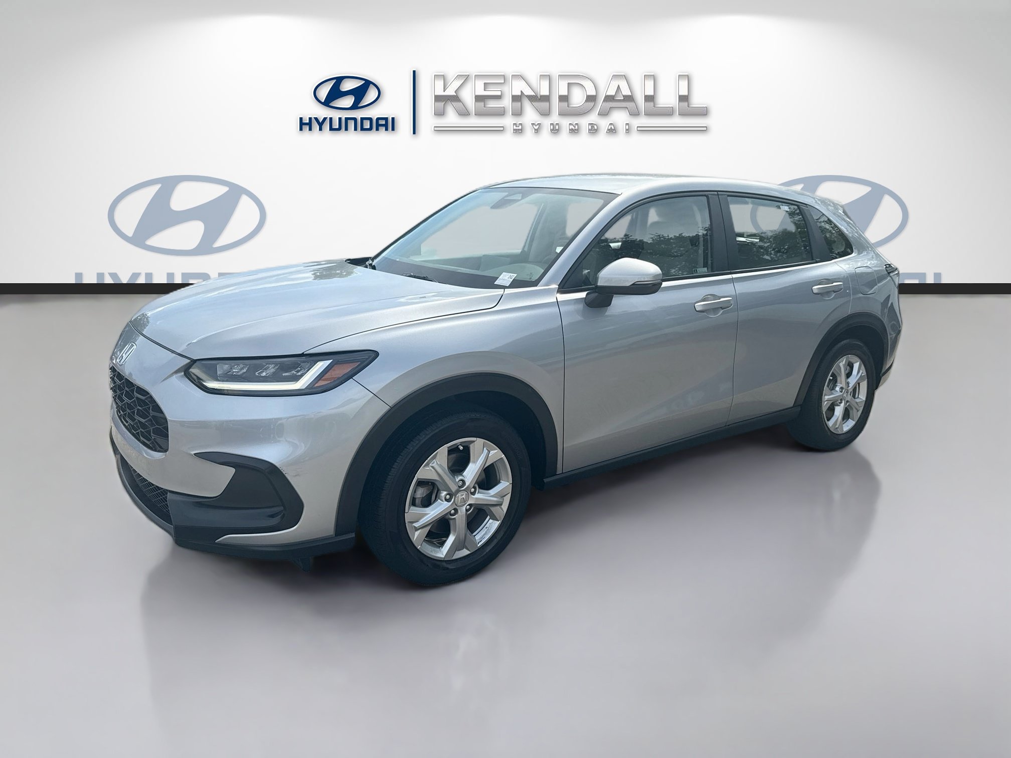 Used 2023 Honda HR-V LX image 3