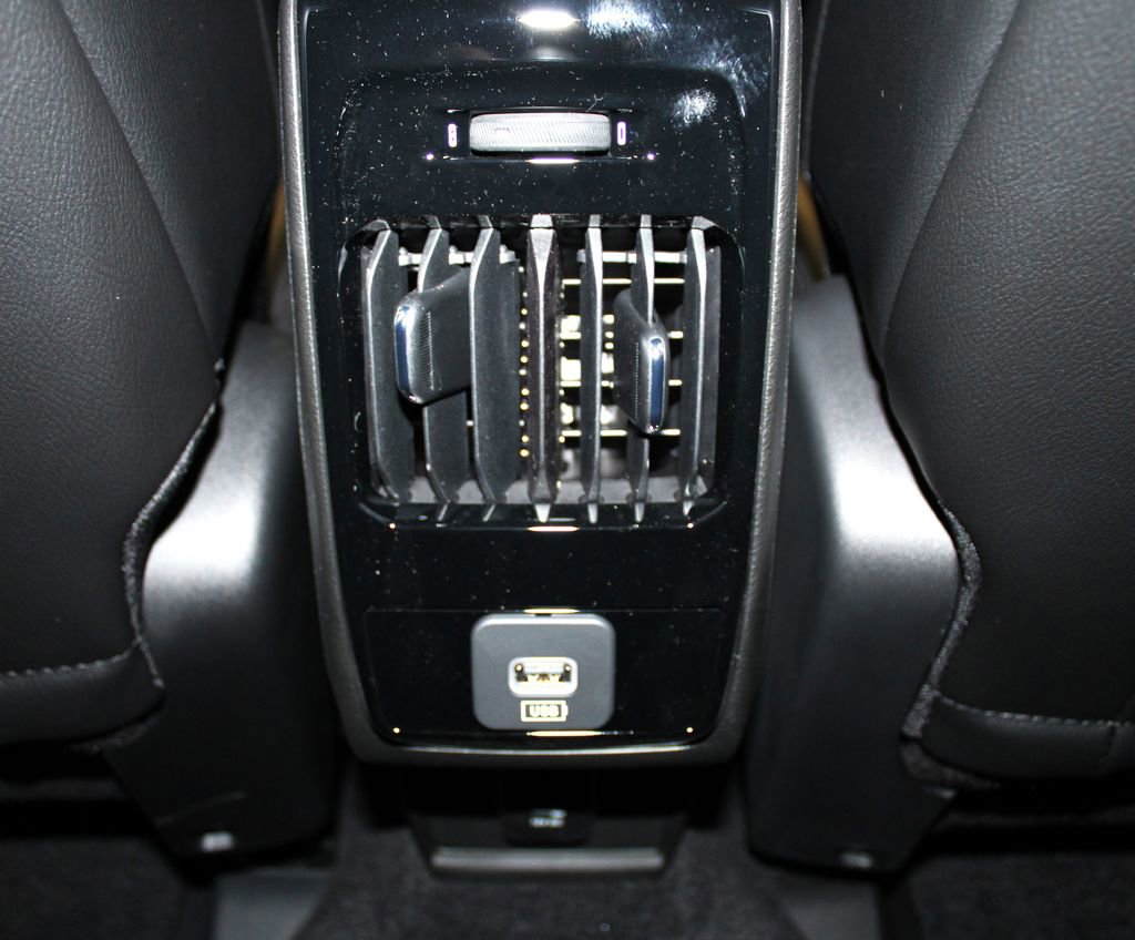 New 2026 Jeep Compass Limited w/ Sun, Sound & Navigation Group image 34