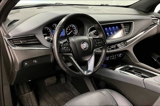 Used 2023 Buick Enclave Essence w/ Experience Buick Package AWD/4WD image 16