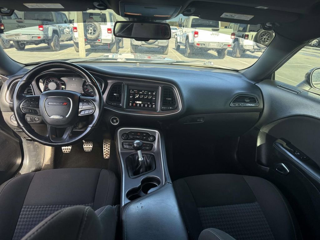 Used 2020 Dodge Challenger R/T w/ Blacktop Package image 24