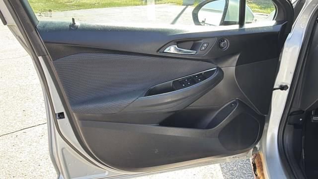 Used 2016 Chevrolet Cruze LT w/ Convenience Package image 8