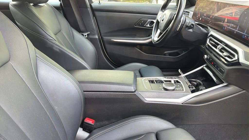 Used 2024 BMW 330i Sedan RWD image 9