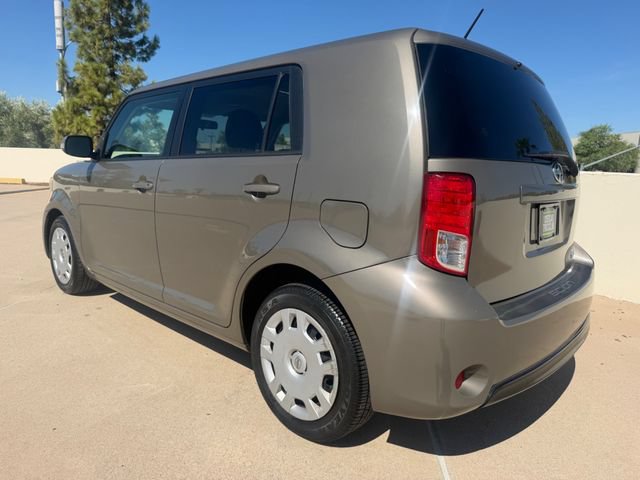 Used 2013 Scion xB FWD image 8
