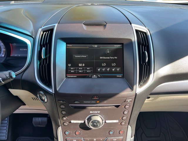 Used 2015 Ford Edge Titanium w/ Equipment Group 302A AWD/4WD image 26