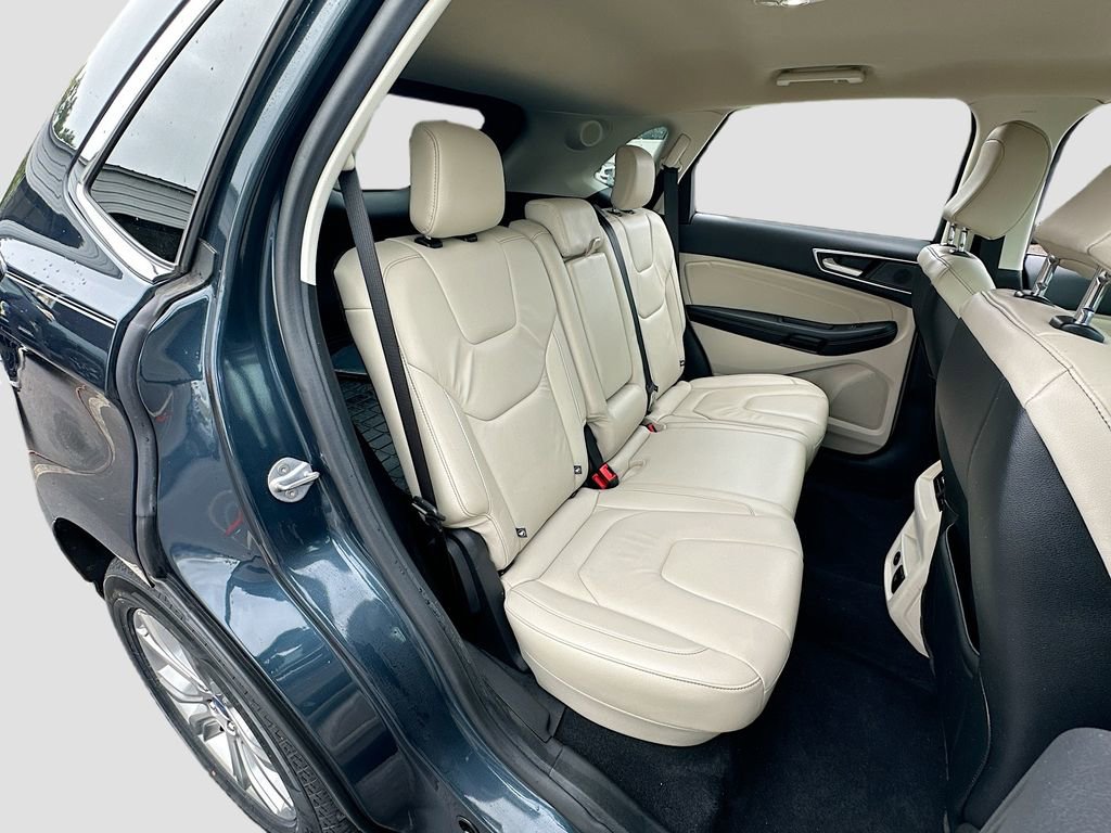 Used 2022 Ford Edge Titanium image 26