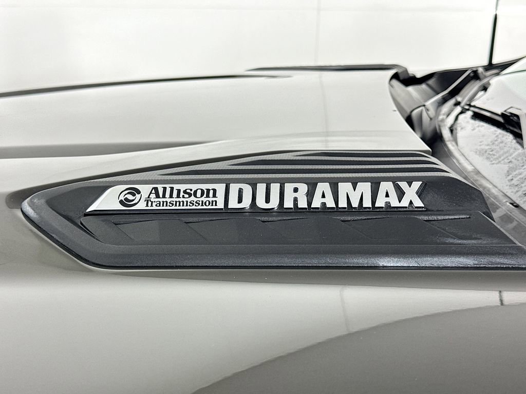 Used 2023 Chevrolet Silverado 3500 High Country w/ Z71 Off-Road Package image 10