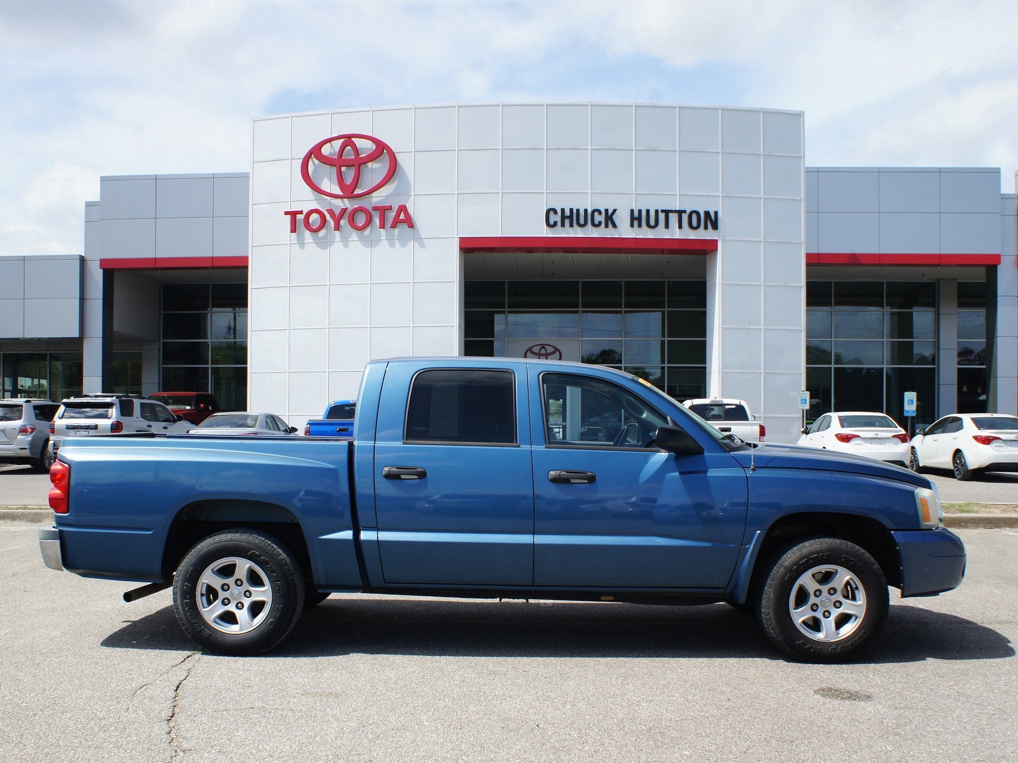 Used 2006 Dodge Dakota SLT