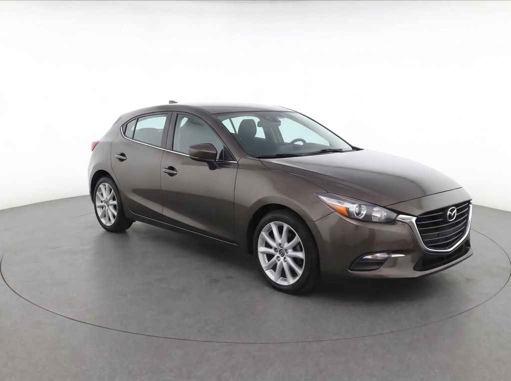 Used 2017 MAZDA MAZDA3 Grand Touring FWD image 2