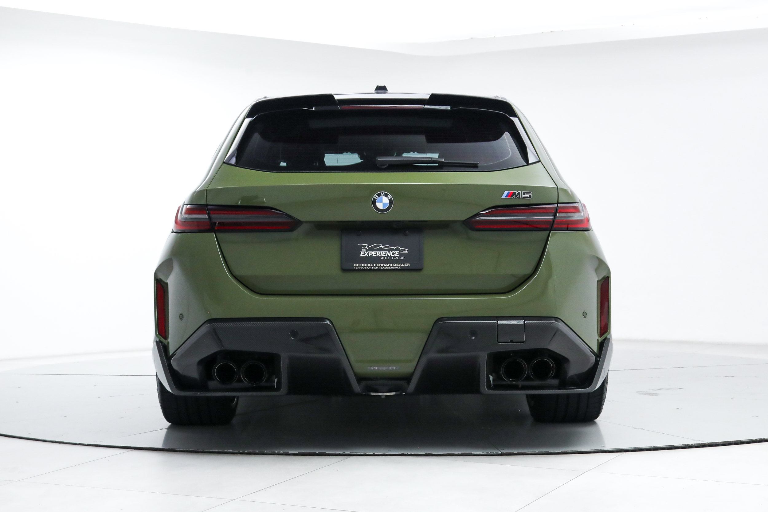 Used 2026 BMW M5 Touring w/ M Driver's Package AWD/4WD image 4