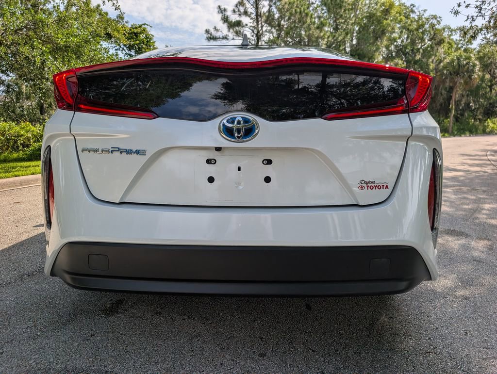Used 2021 Toyota Prius Prime LE FWD image 6