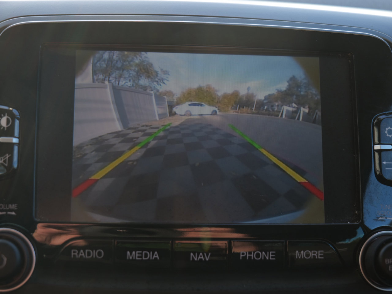 Used 2014 FIAT 500L Trekking w/ Popular Equipment Group image 26