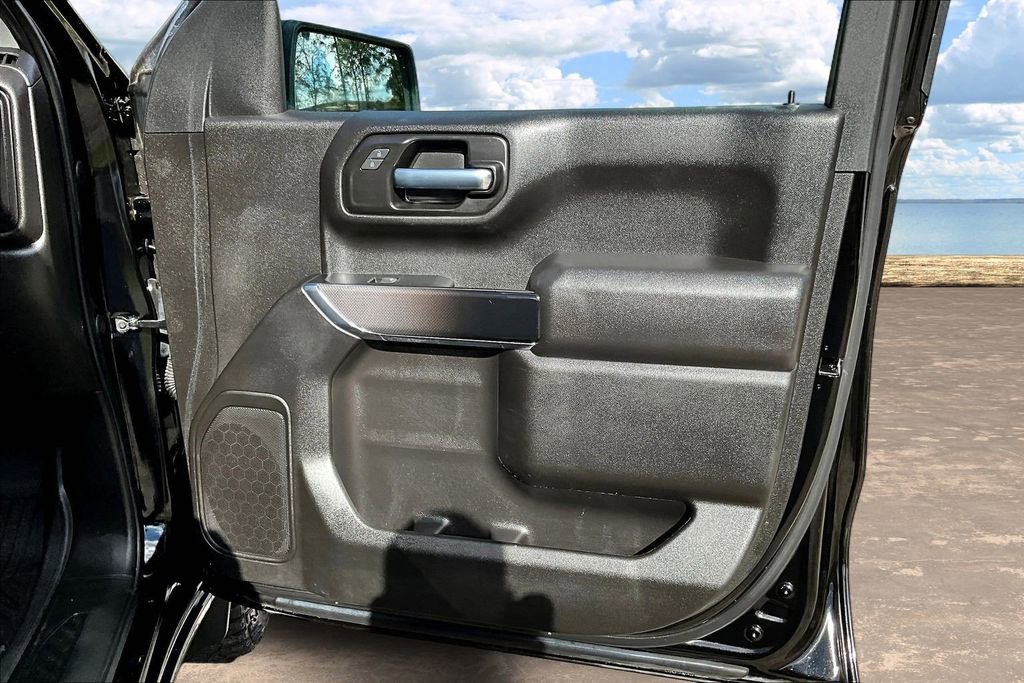 Used 2021 Chevrolet Silverado 1500 Custom Trail Boss w/ Midnight Edition image 29