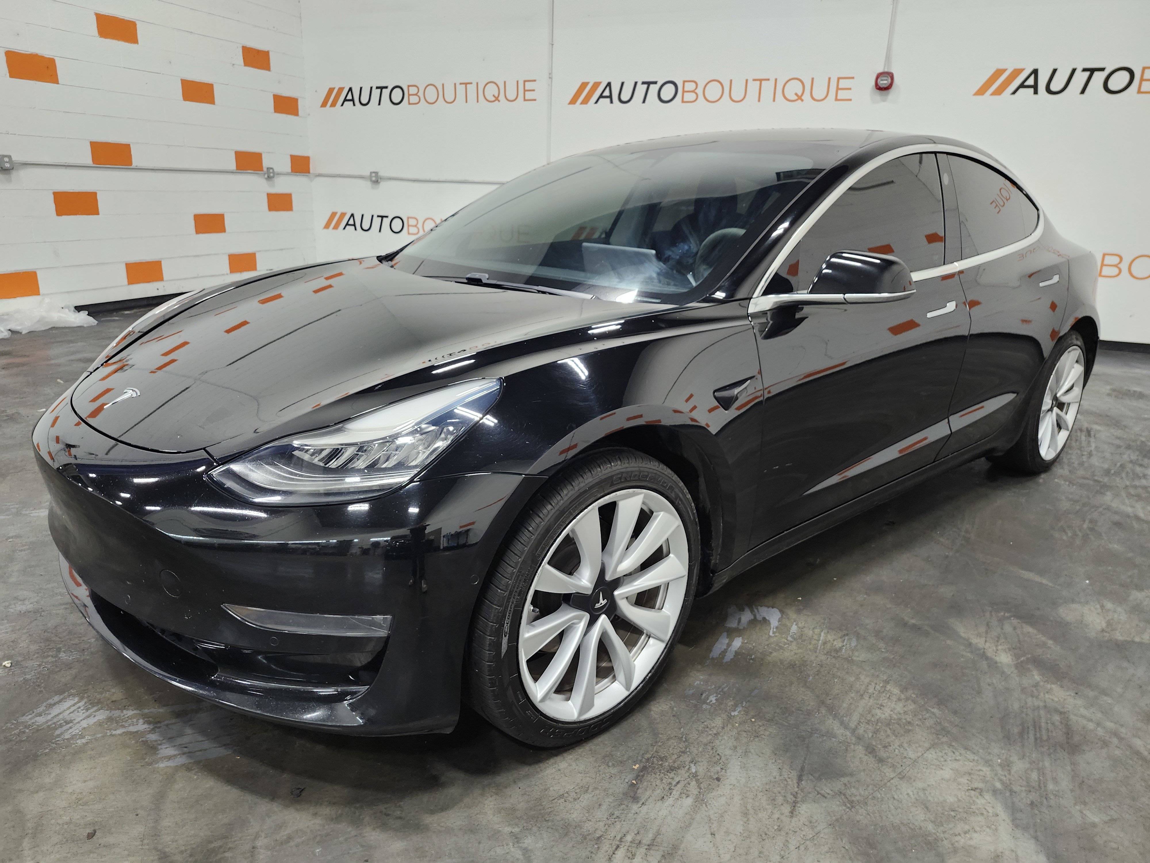 Used 2019 Tesla Model 3 Standard Range image 13