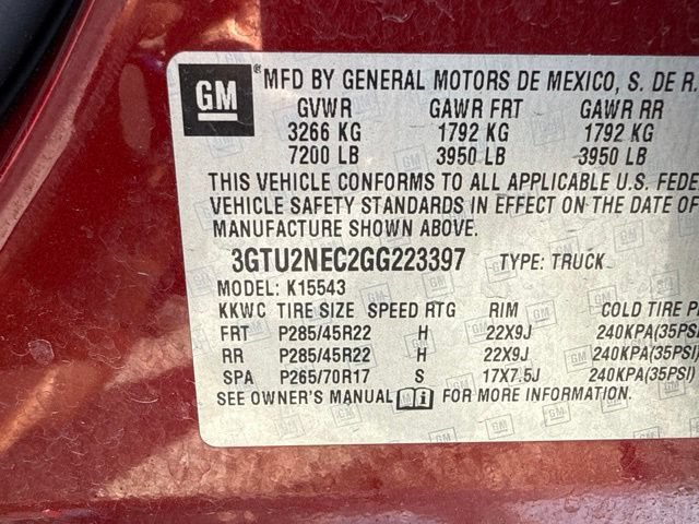 Used 2016 GMC Sierra 1500 SLT w/ SLT Preferred Package AWD/4WD image 14