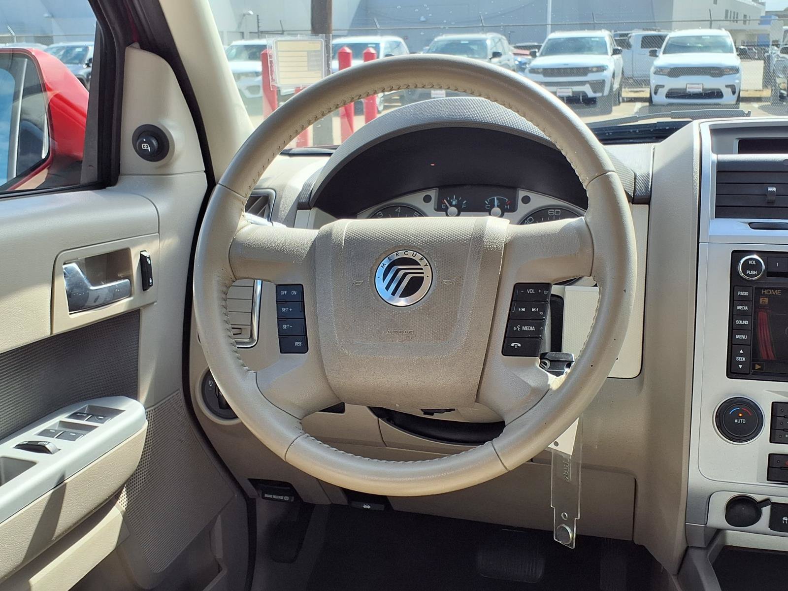 Used 2010 Mercury Mariner Premier FWD image 16