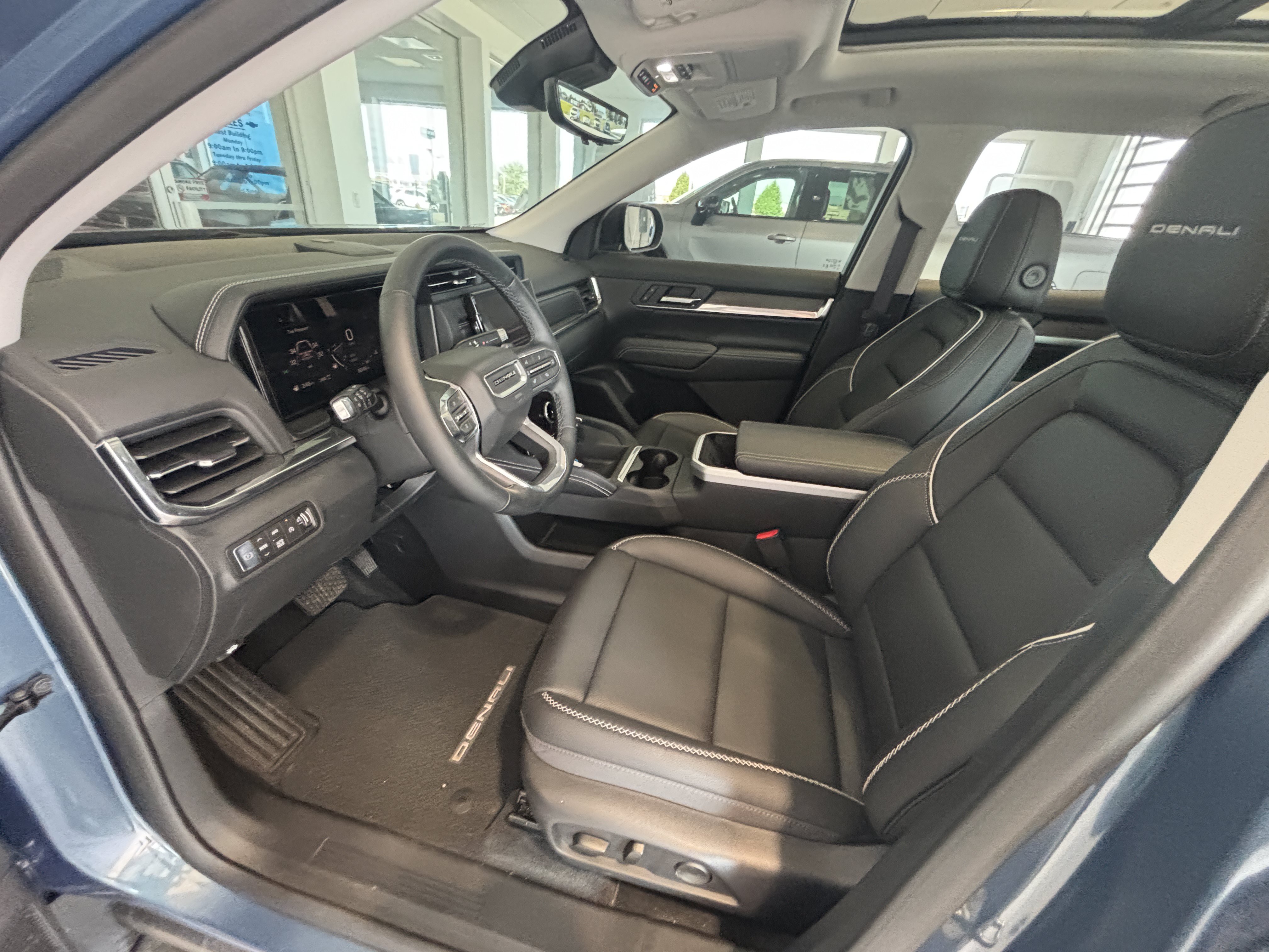 Used 2026 GMC Terrain Denali AWD/4WD image 10