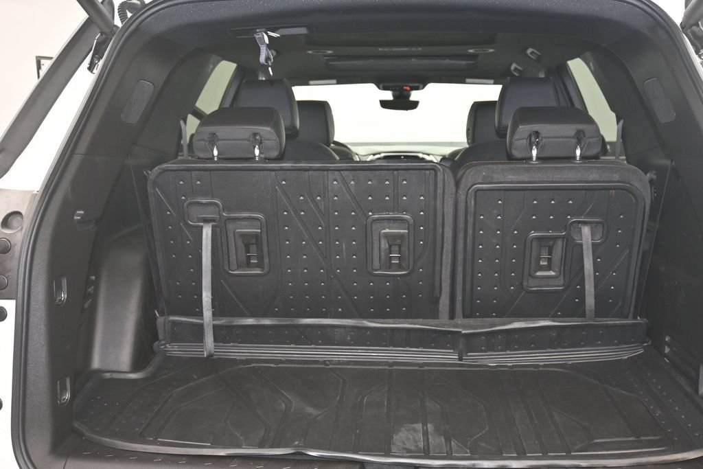 Certified 2023 Chevrolet Traverse RS w/ LPO, Floor Liner Package AWD/4WD image 15