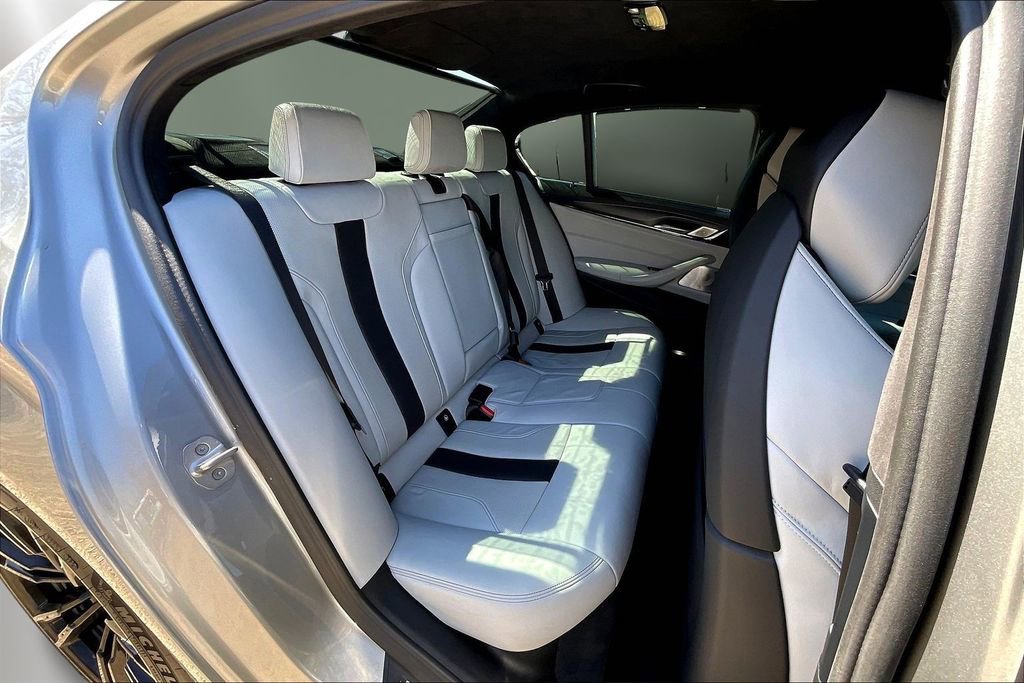 Used 2022 BMW M5 w/ Executive Package image 25