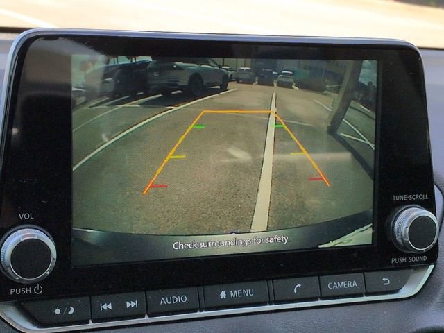 Used 2023 Nissan Sentra SR w/ Trunk Package FWD image 19