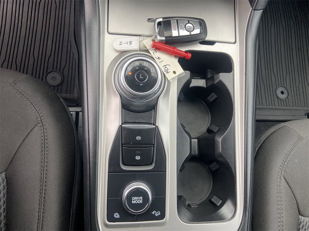 Used 2022 Ford Explorer XLT image 16