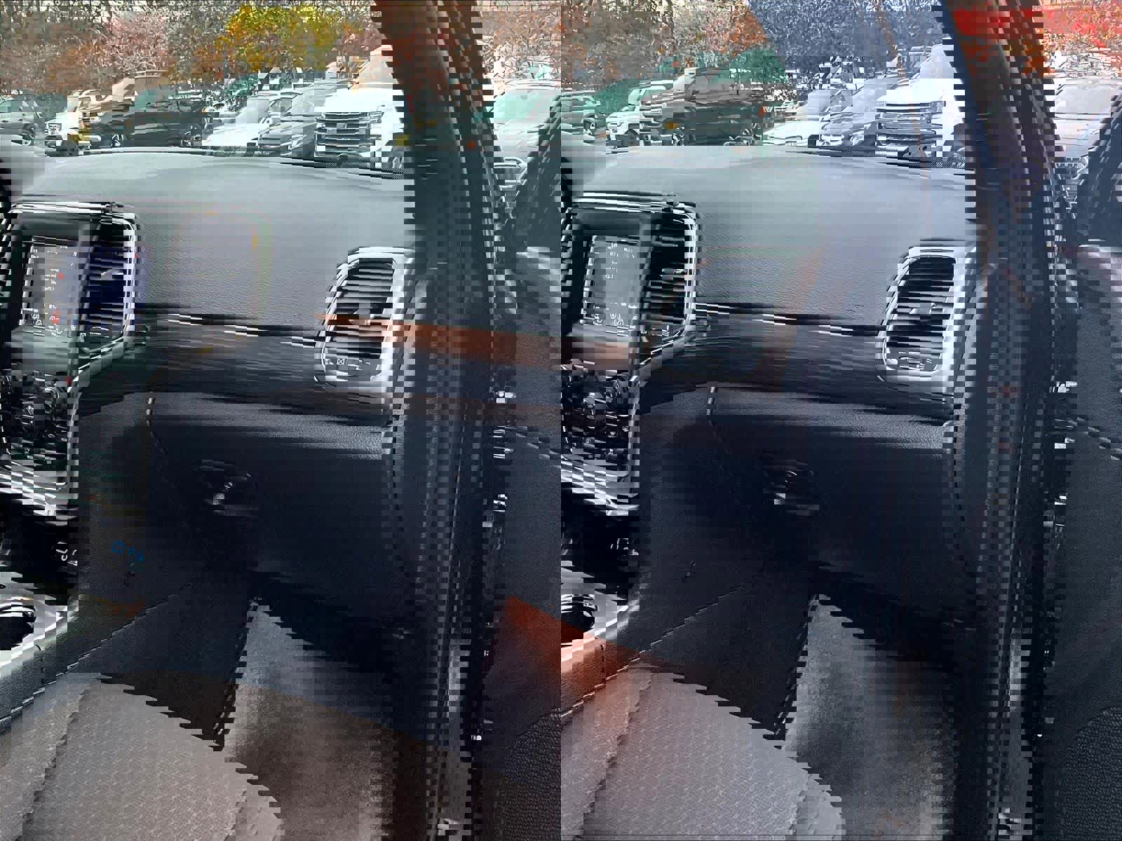 Used 2020 Jeep Grand Cherokee Laredo image 13