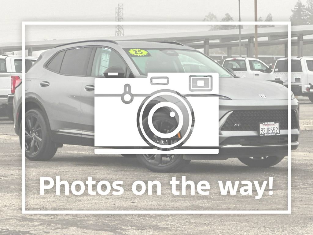 Used 2025 Buick Envision Sport Touring image 1