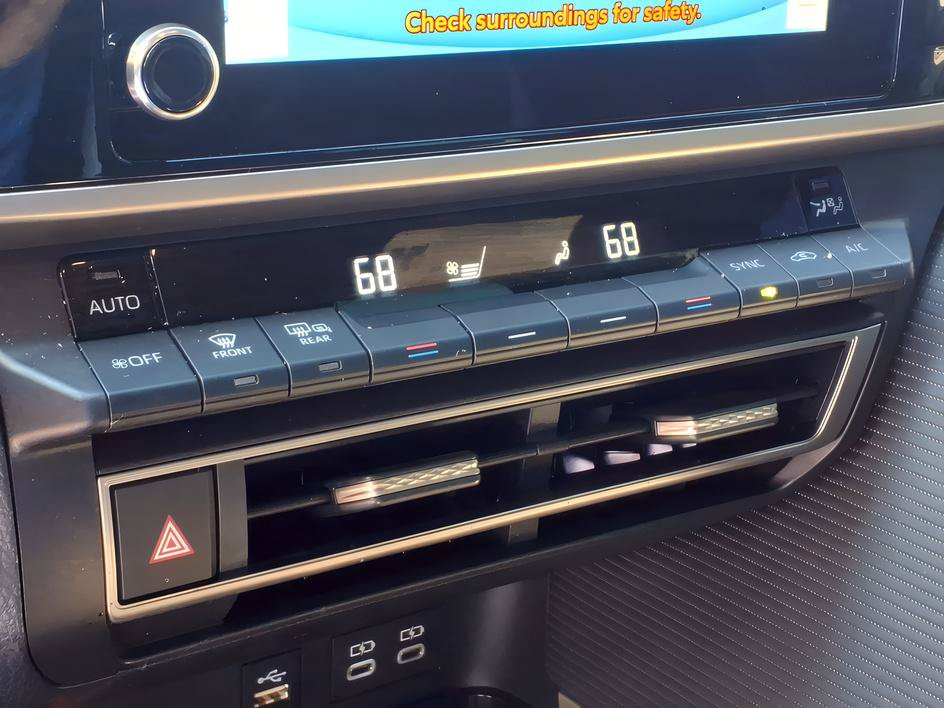Certified 2025 Toyota Camry SE FWD image 18