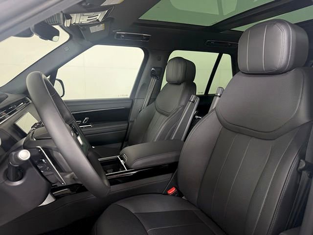 New 2025 Land Rover Range Rover SE image 5