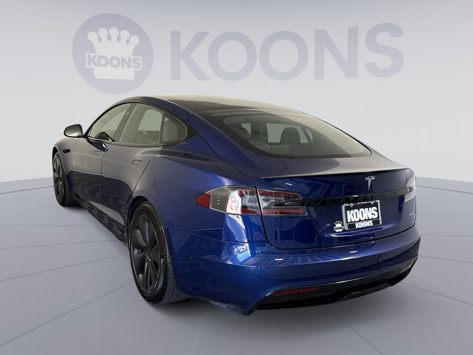 Used 2021 Tesla Model S Plaid image 4