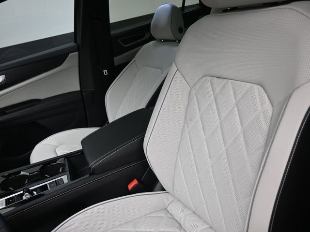 New 2025 Volkswagen Atlas Cross Sport SEL Premium R-Line image 31