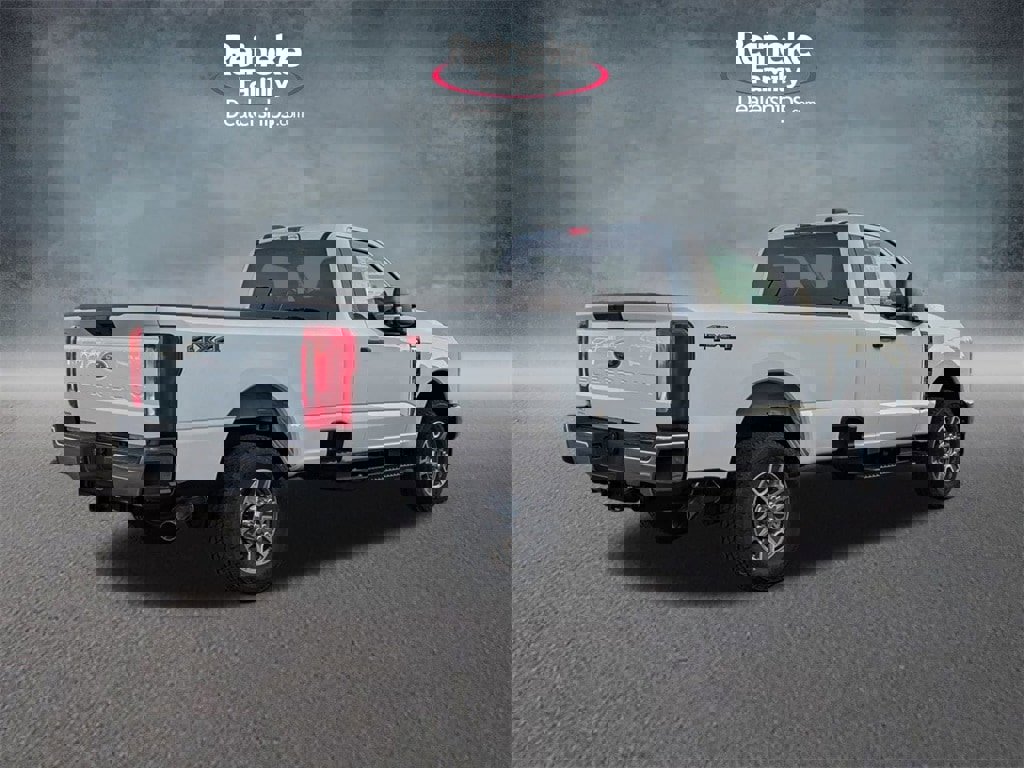New 2025 Ford F350 XLT image 5