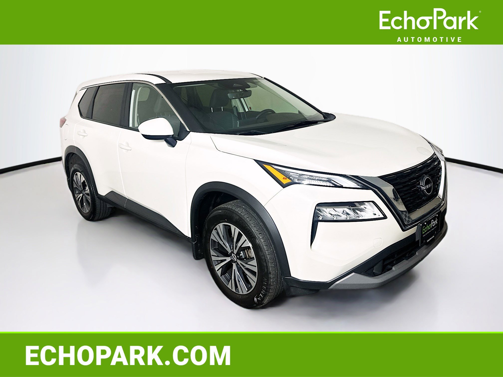 Used 2023 Nissan Rogue SV image 1